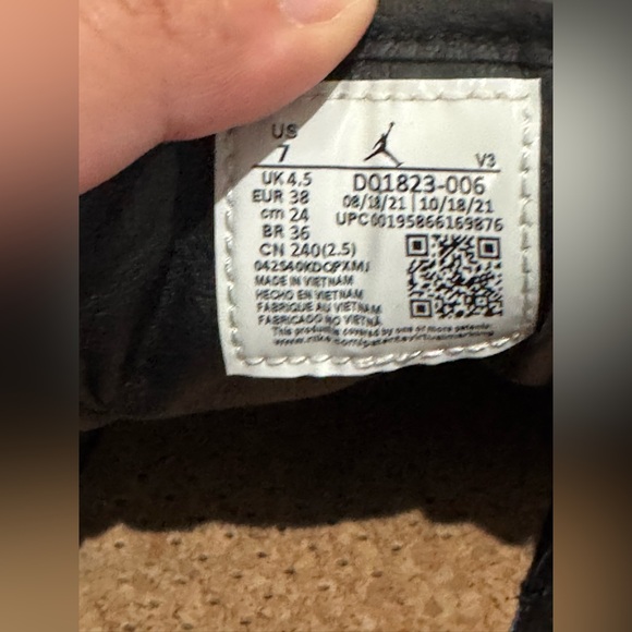 Nike Jordan AJ 1 Low Black Varsity Red - Picture 3 of 5